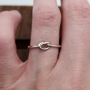 Size 7.75 925 Sterling Silver Cute Knot Simple Ring